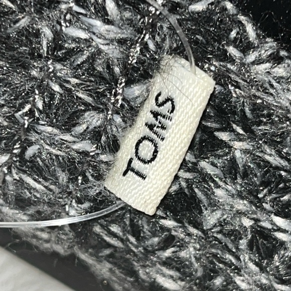 TOMS Belmont Black Gray Sweater Knit & Fur Interior Cozy Soft Slip Ons - Picture 13 of 14